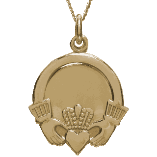 Front image of Yellow Gold Claddagh Pendant