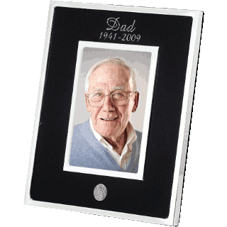 Front image of 4" x 6" Black & Silver Frame